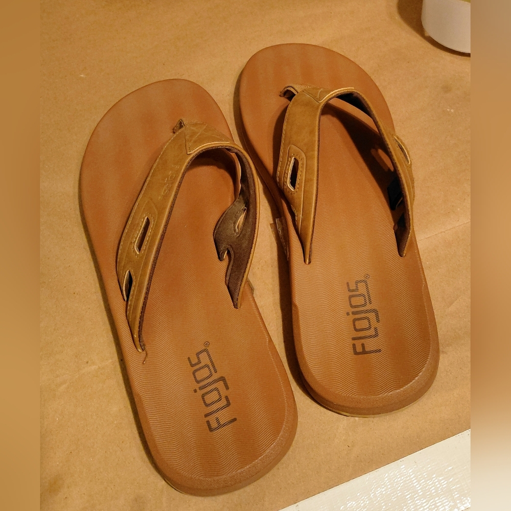 Flojos Mens Size 10 Camel Only Worn Once - Picture 3 of 7